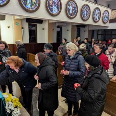 22 ianuarie: Valea Lupului: A cincea zi a octavei de rugăciune pentru unitatea creştinilor. Biserica "Sfântul Pius de Pietrelcina"