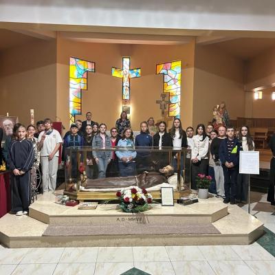 16 mai: Oneşti: Concursul interjudeţean de eseuri şi creaţie religioasă "Episcop martir Anton Durcovici", ediţia a XIII-a