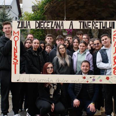 2 mai: Moineşti: Ziua Tineretului în Decanatul de Moineşti