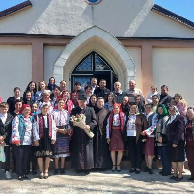 26 aprilie: Bârzuleşti: O vizită de har în comunitatea noastră