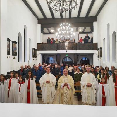 17-19 aprilie: Vizită pastorală a PS Iosif Păuleţ în Parohia Comăneşti