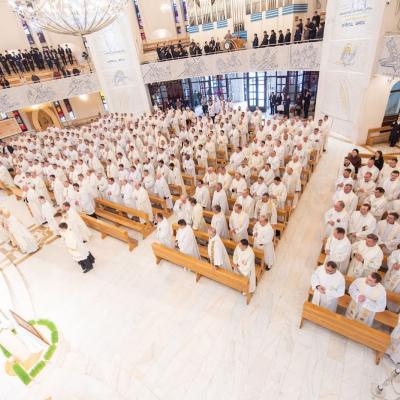 1 aprilie: Iaşi: Liturghia crismei. Foto: Andreea Dima