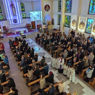 3 martie: Roman: Calea sfintei cruci "vocaţională" în Parohia "Isus, Bunul Păstor"