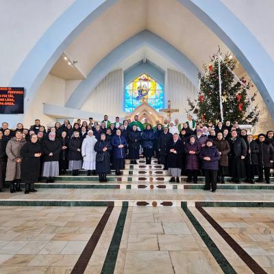 1 februarie: Nisiporeşti: Ziua Persoanelor Consacrate în zona Roman