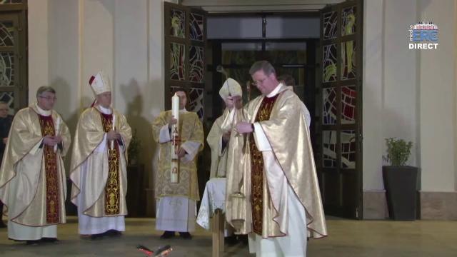 Iaşi (catedrală): Liturghia din Noaptea Sfântă