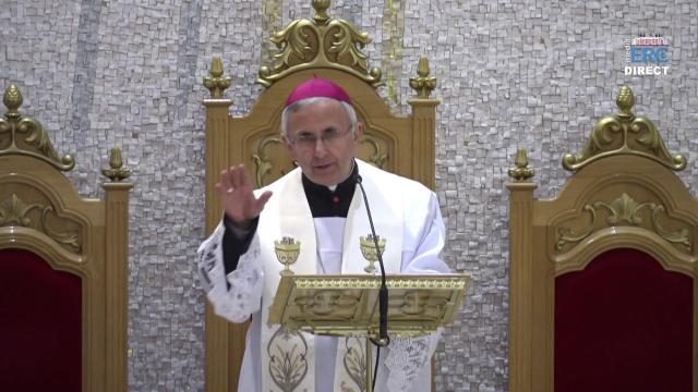 Iaşi (catedrală): Celebrare de Ziua Preoţiei, Joia Mare