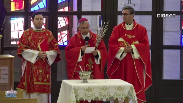 Iaşi (catedrală): Liturghia din Duminica Floriilor