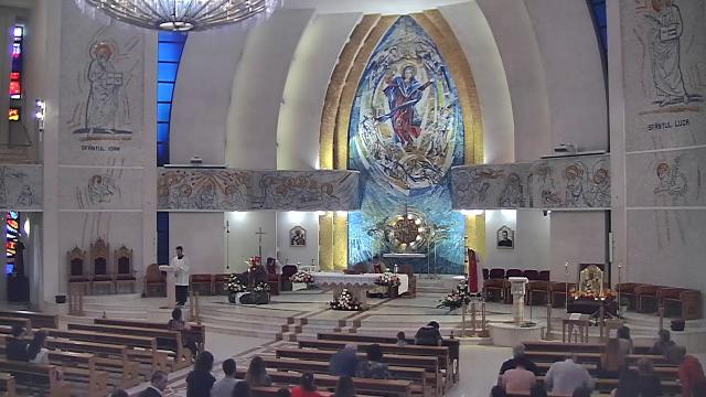 Iaşi (catedrală): Liturghia din Duminica a 6-a a Paştelui