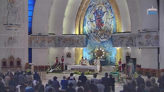 Iaşi (catedrală): Sfânta Liturghie din Duminica a doua a Paştelui