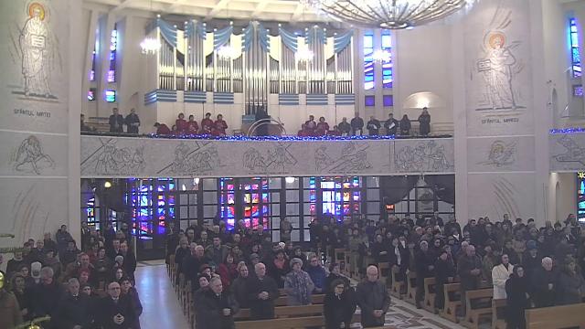 Iaşi (catedrală): Liturghia din solemnitatea Sfânta Fecioară Maria Născătoare de Dumnezeu