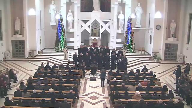 Bacău "Sfinţii Petru şi Paul": Concert de colinde al corului preoţilor