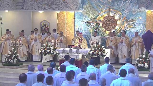 Iaşi (catedrală): Liturghia crismei din Joia Sfântă