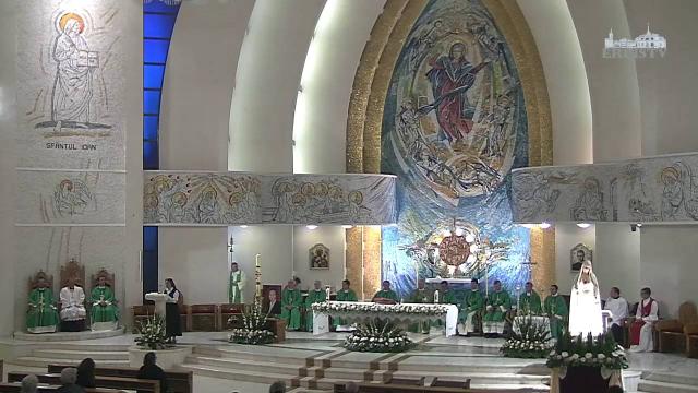 Iaşi (catedrală): Liturghie cu recviem pentru regina Ana