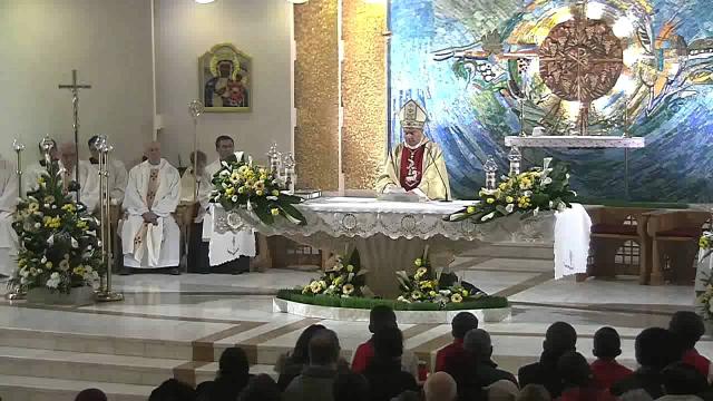 Iaşi (catedrală): Sfânta Liturghie din noaptea de Paşti