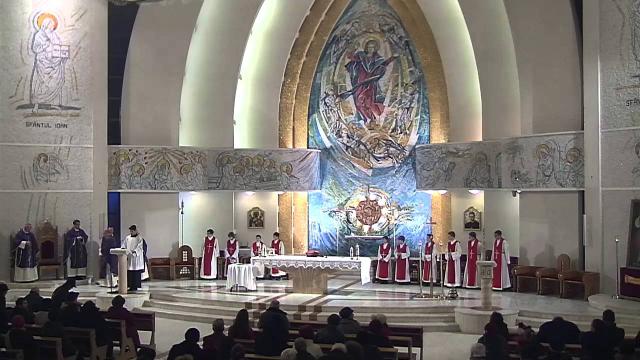 Iaşi (catedrală): Sfânta Liturghie din Miercurea Cenuşii