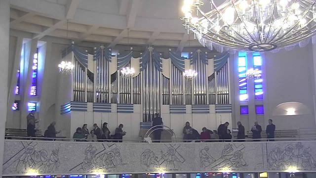 Iaşi (catedrală): Liturghia din sărbătoarea Toţi Sfinţii