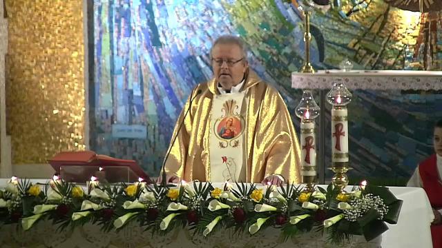 Iaşi (catedrală): Liturghia din noaptea Paştelui