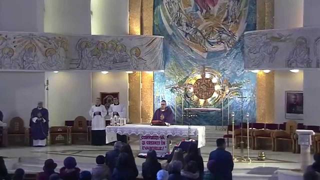 Iaşi (catedrală): Sfânta Liturghie din Duminica a 5-a din Postul Mare