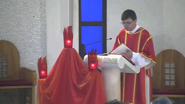 Iaşi (catedrală): Sfânta Liturghie din Duminica Rusaliilor