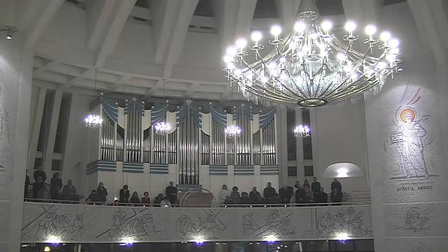 Iaşi (catedrală): Liturghia din noaptea Învierii - partea a II-a (20 aprilie 2014) (youtube)