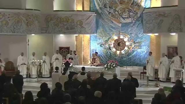 Iaşi (catedrală): Liturghia Cinei Domnului (17 aprilie 2014) (youtube)