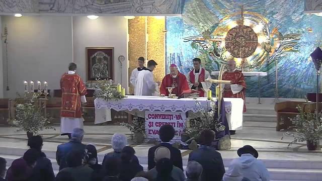 Iaşi (catedrală): Liturghia solemnă de Florii (ora 11.00) (13 aprilie 2014) (youtube)