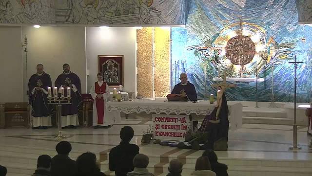 Iaşi (catedrală):Calea sfintei cruci şi sfânta Liturghie cu predica tematică (7 martie 2014) (youtube)