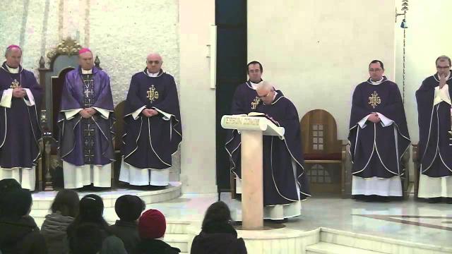 Iaşi (catedrală): Miercurea Cenuşii - Calea crucii şi Liturghia cu impunerea cenuşii
