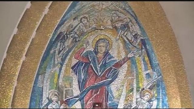 Iaşi (catedrală): Liturghia solemnă din duminica a V-a de peste an (9 februarie 2014) (youtube)