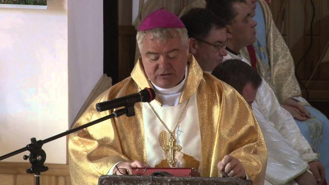 Poiana Micului: Sfânta Liturghie a hramului bisericii "Fericitul Ioan Paul al II-lea" (20 octombrie)
