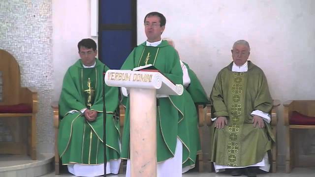 Iaşi (catedrală): Liturghia solemnă din duminica a 12-a de peste an (C) şi 60 de ani de preoţie ai pr. Anton Despinescu (23 iunie)