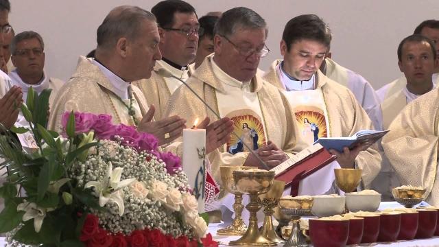 Pildeşti: Ziua Tineretului la nivel diecezan - Sfânta Liturghie (4 mai)