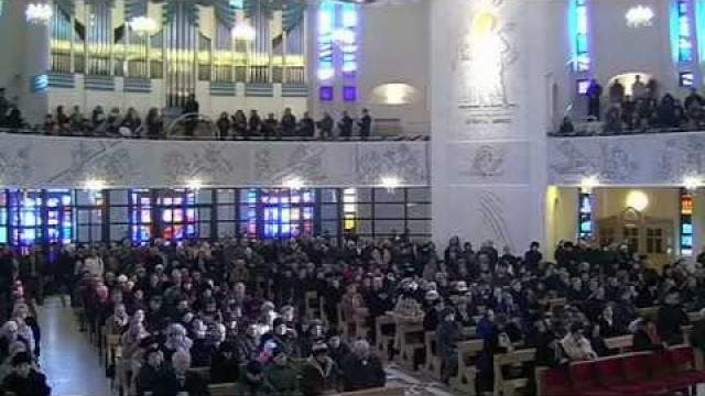 Sfânta şi dumnezeiasca Liturghie din sărbătoarea Naşterea Domnului
