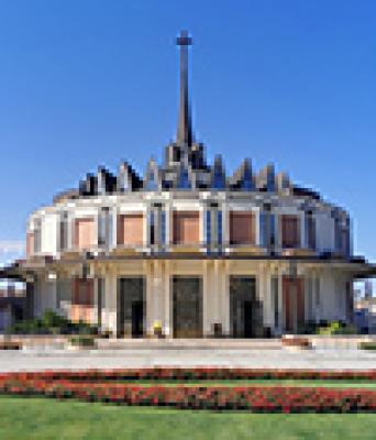 Iaşi - Catedrala Sfânta Fecioară Maria, Regină