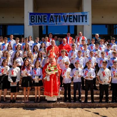 26 iulie: Fărcăşeni: Administrarea Sfântului Mir