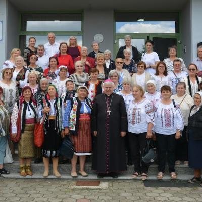 25 iulie: Traian: Întâlnire cu persoanele vârstnice şi cu bunicii, la Centrul "Gaudium et Spes"