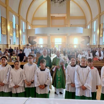 17 iulie: Vizită pastorală a PS Iosif Păuleţ în Parohia "Înălţarea Sfintei Cruci" din Săbăoani