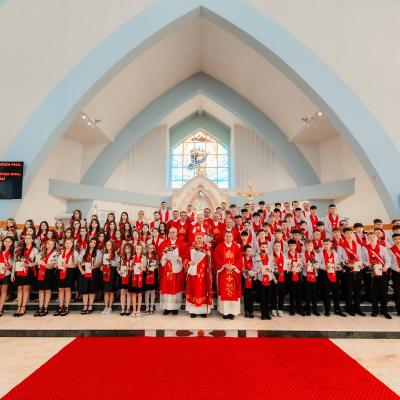 16 august 2026: Nisiporești: Administrarea sacramentului Sfântului Mir