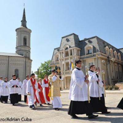 1 mai: Iaşi: Ep. Petru Gherghel la douazeci de ani de episcopat