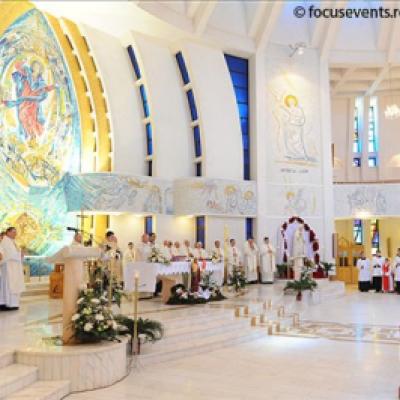 1 mai: Iaşi: Ep. Petru Gherghel la douazeci de ani de episcopat