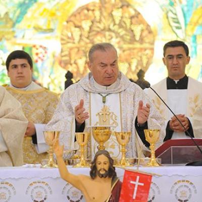 1 mai: Iaşi: Ep. Petru Gherghel la douazeci de ani de episcopat