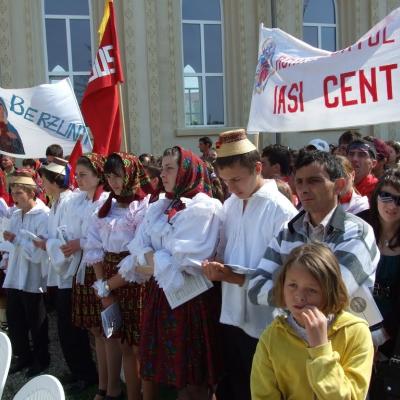 2 mai: Cleja: Ziua Tineretului