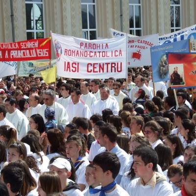 2 mai: Cleja: Ziua Tineretului