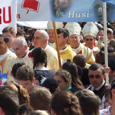 2 mai: Cleja: Ziua Tineretului