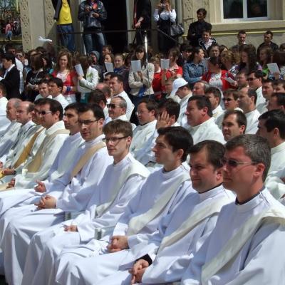 2 mai: Cleja: Ziua Tineretului