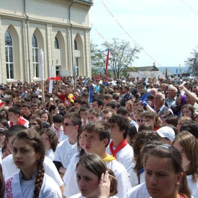 2 mai: Cleja: Ziua Tineretului