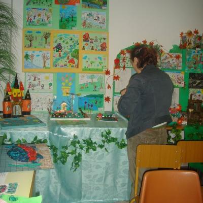 7 mai: Bacău: Concurs internaţional de artă plastică şi jucării pentru copii
