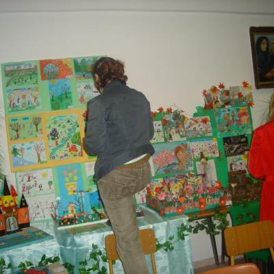 7 mai: Bacău: Concurs internaţional de artă plastică şi jucării pentru copii