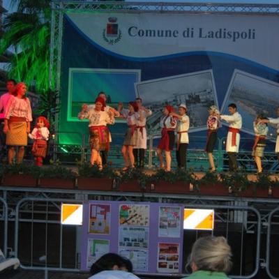 9 mai: Ladispoli: Catolicii români la sărbătoarea oraşului