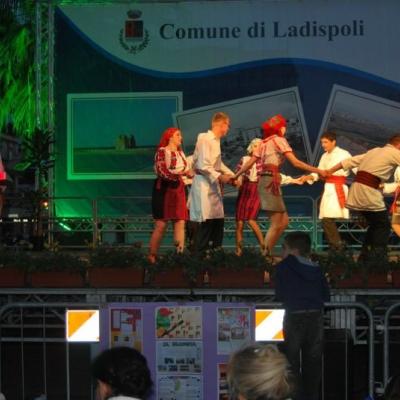 9 mai: Ladispoli: Catolicii români la sărbătoarea oraşului